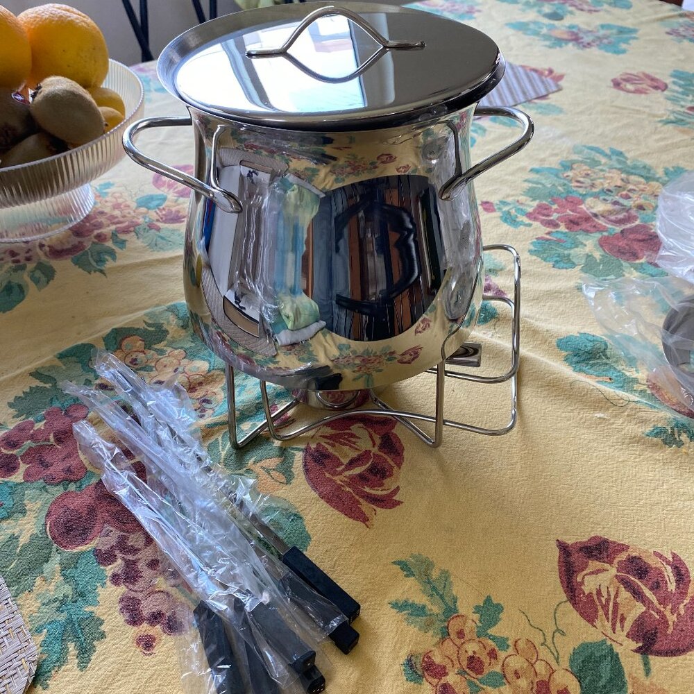 Crate & Barrel Fondue Set